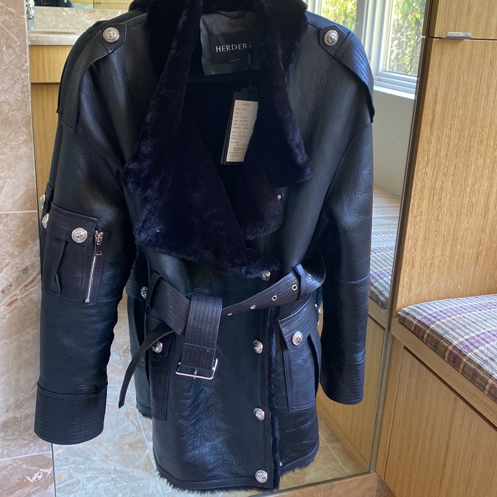 Leather Jacket - Picture 8 of 8